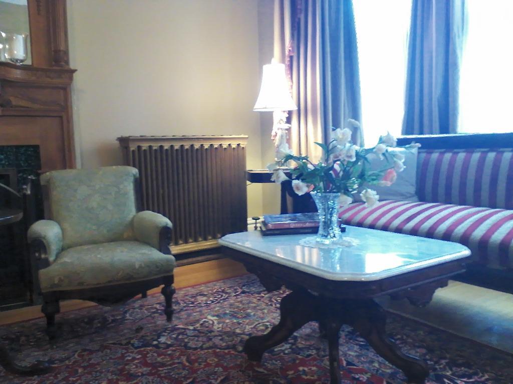 A Kingston Bed & Breakfast المظهر الخارجي الصورة